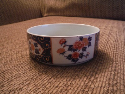 JAPANESE CHINESE Shallow Decorative Blue Ceramic Porcelain 4.5