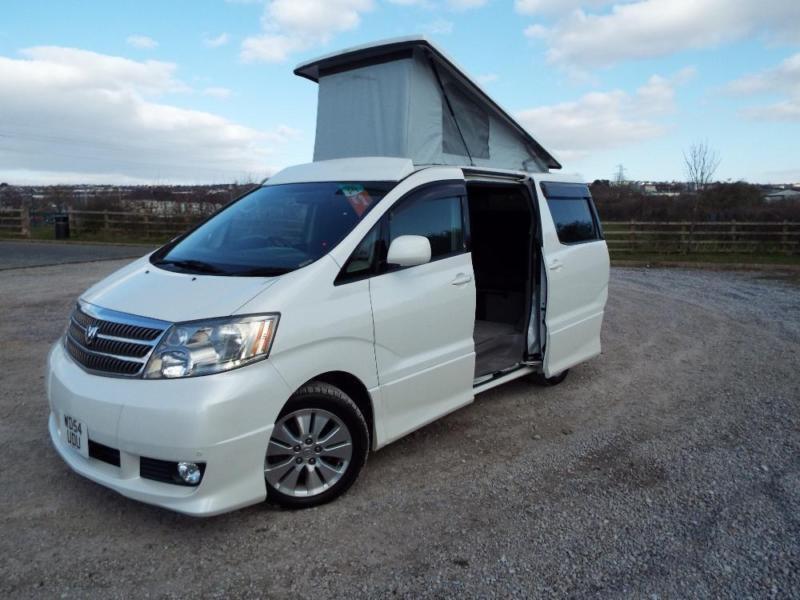 Toyota Alphard 2004