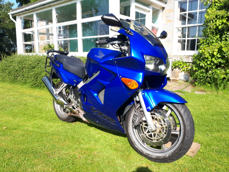 Honda vfr 800 2001