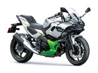 2024 Kawasaki Ninja 7 Hybrid, latest tech, reserve yours with a 200 deposit