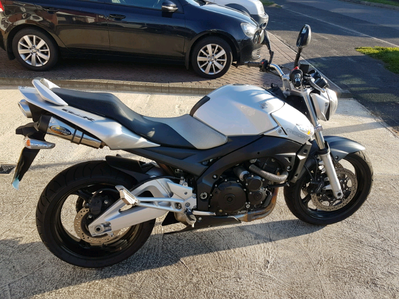 Suzuki gsr 600 k6