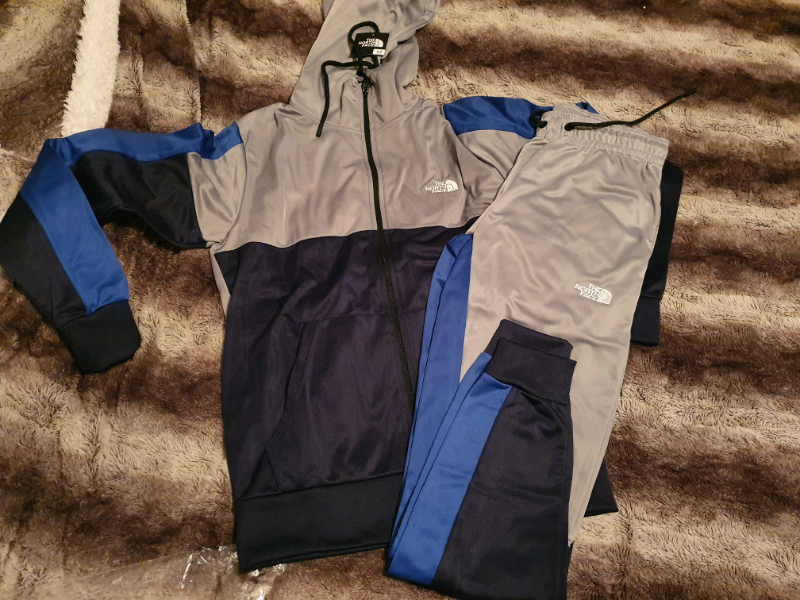 the north face tracksuit size medium in Sunderland, Tyne and Wear