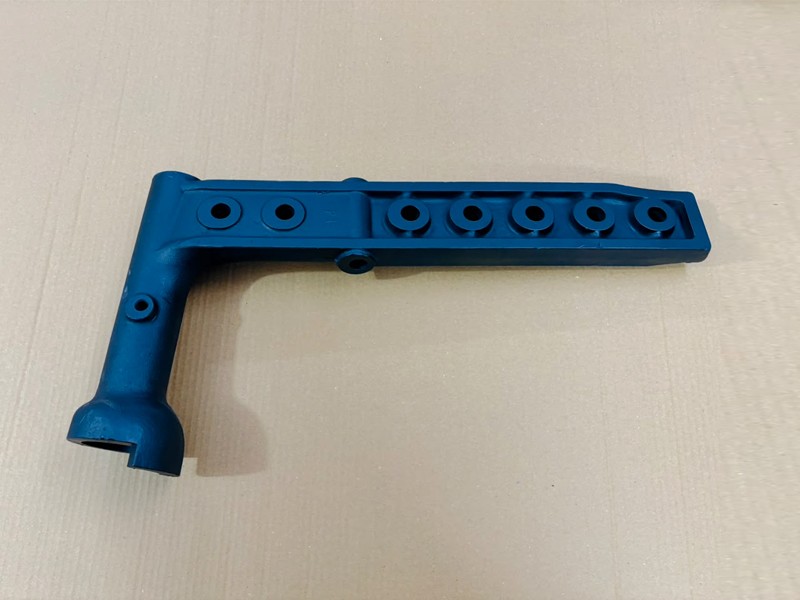 180326M1 FRONT AXLE ARM RH For Massey Ferguson MF-35,35X,135,145,TE20,TE20A