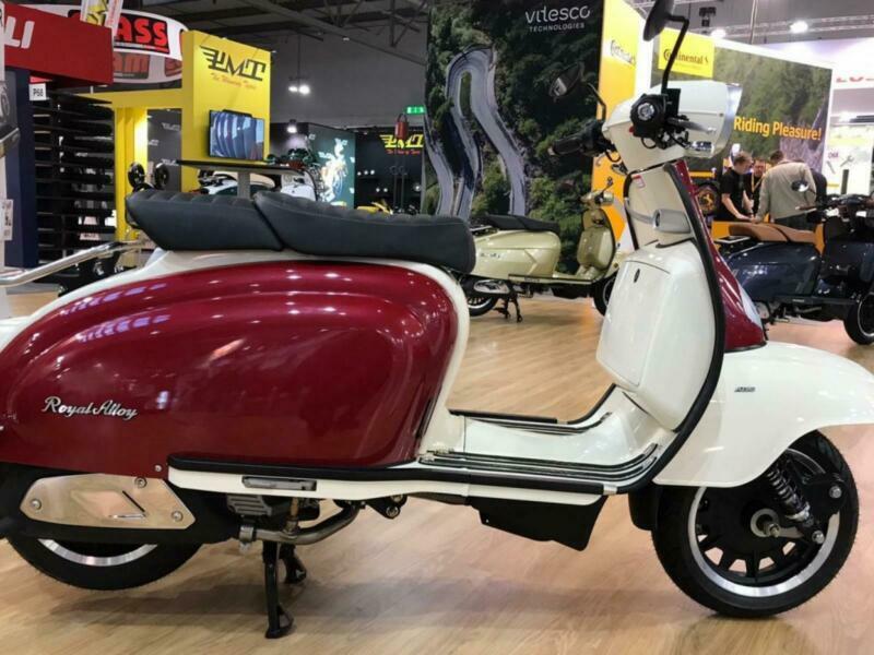 Royal Alloy TG 125cc S a Modern Classic Retro Automatic Moped Scooter