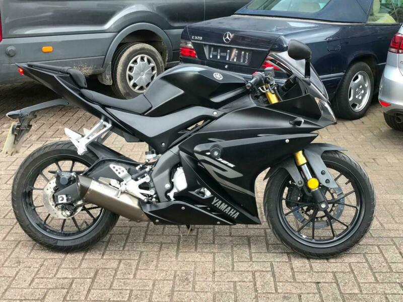 2017 YAMAHA YZF R125 ABS, LEARNER LEGAL, VERY LOW MILES--DELIVERY