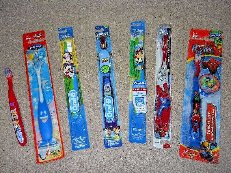 ディズニー35周年TOOTHBRUSH KIT ディズニー35周年TOOTHBRUSH KIT
