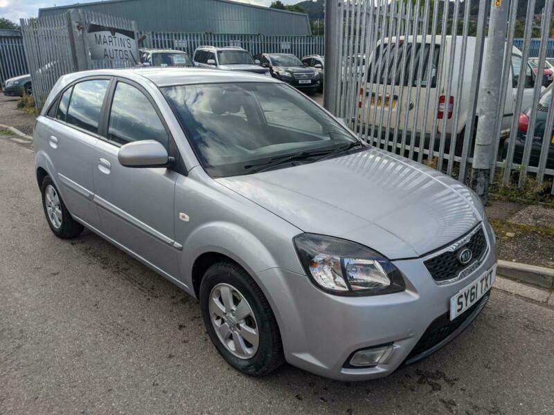 Kia rio 2 2011