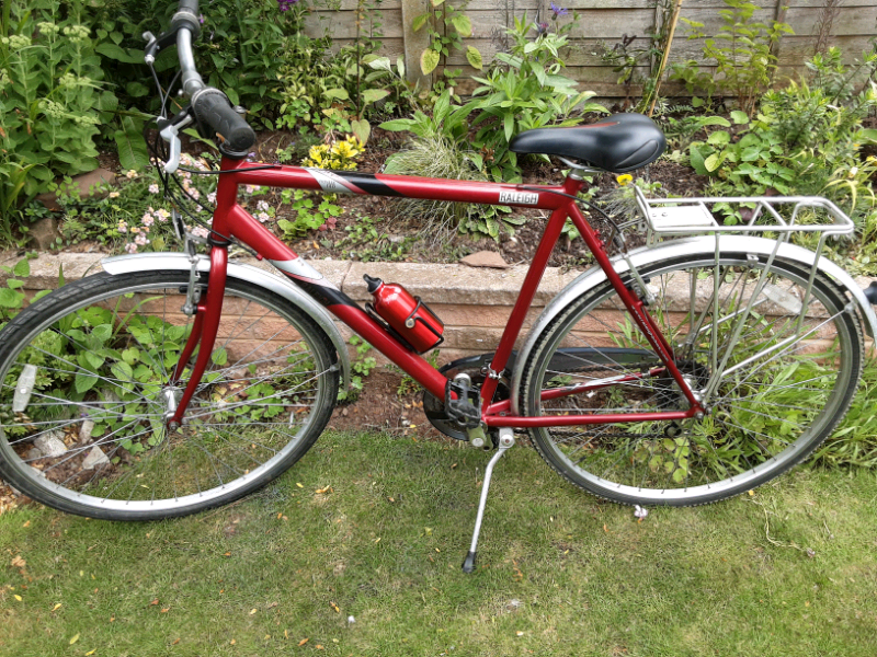 raleigh hybrid bikes uk