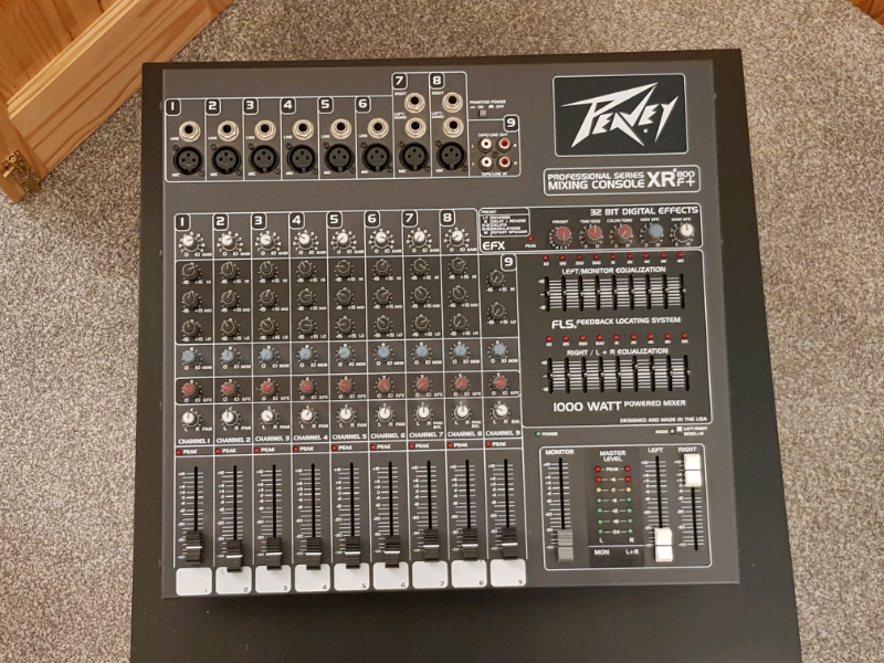 Peavey XR800F+ Powered Mixer Amp 1000watt in Edgbaston, West Midlands