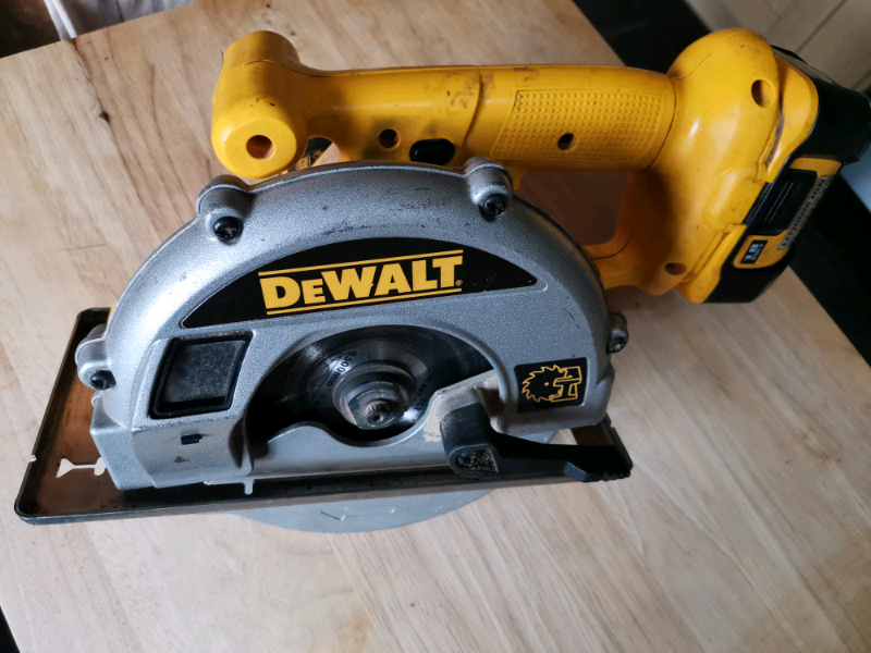 Dewalt DW934 Circular Saw in Carmarthen, Carmarthenshire Gumtree