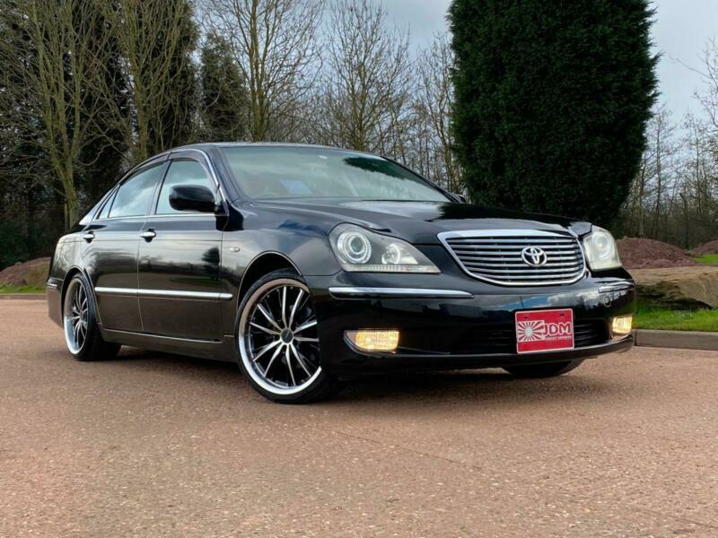 Toyota crown majesta 170