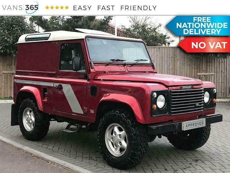 Land Rover Defender 90 Ht Tdi 95 Light 4X4 Utility 2.5 Manual Diesel
