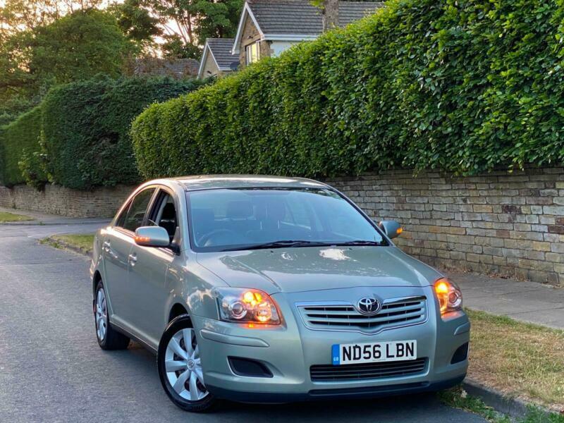 Toyota avensis 1