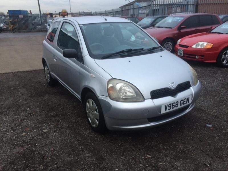 Toyota yaris 1999