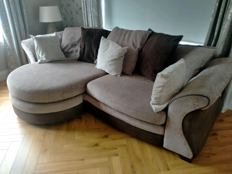 Sofa for sale in Londonderry, County Londonderry Gumtree