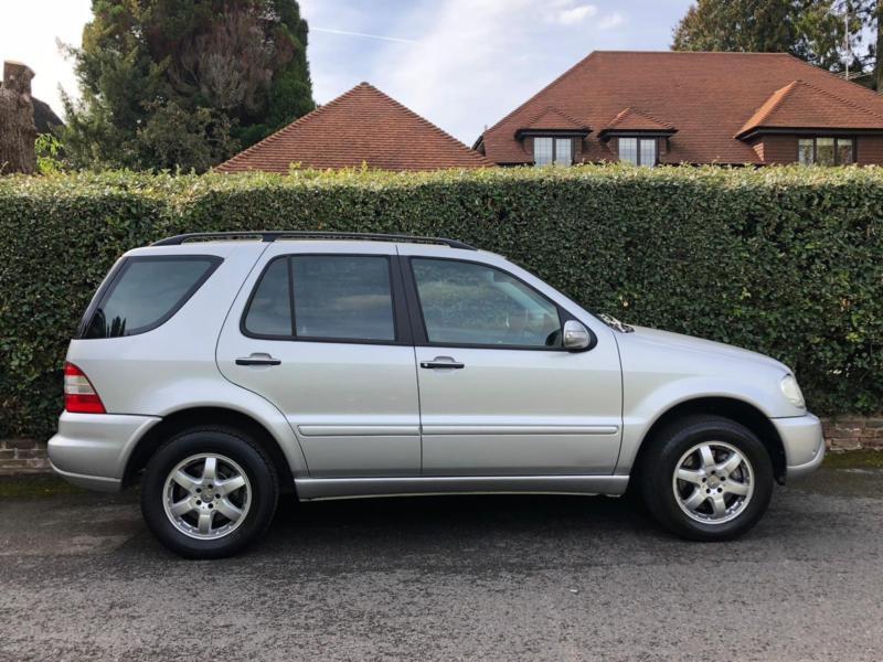 MercedesBenz ML500 5.0 auto [200404] in Chalfont St Giles