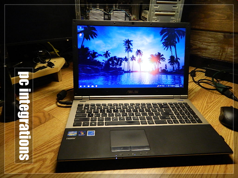 ASUS U56E 15.6 i5-2450M 2.50GHz 6GB RAM 750GB HDD - Windows 