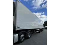  Montracon Temperature Controlled Semi-Trailer Semi-Trailer N/A Manual