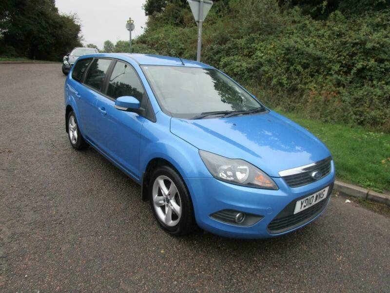 2010 Ford Focus 1.6 Auto Zetec Estate Petrol Automatic Blue Full service history in Heybridge