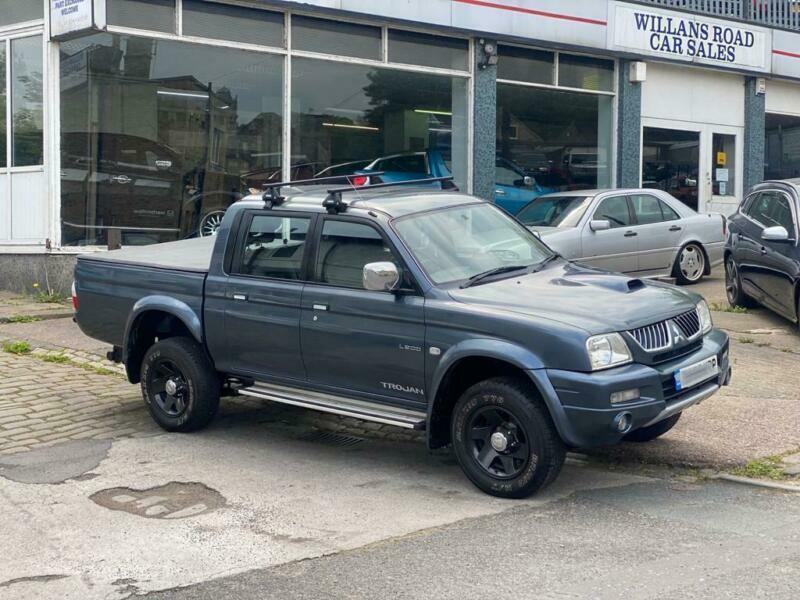 Mitsubishi l200 2005