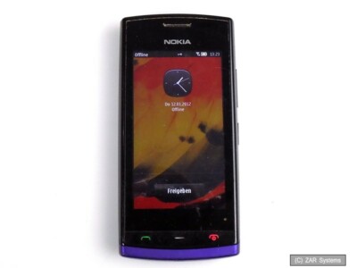 Nokia 500 RM-750 Barren Handy Smartphone mit 5MP Kamera Lila mit Akku, 100% OK