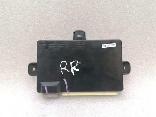 TESLA MODEL X Rear Right Door module 1045490-00-F Hinten Rechts Tur Steuergerät