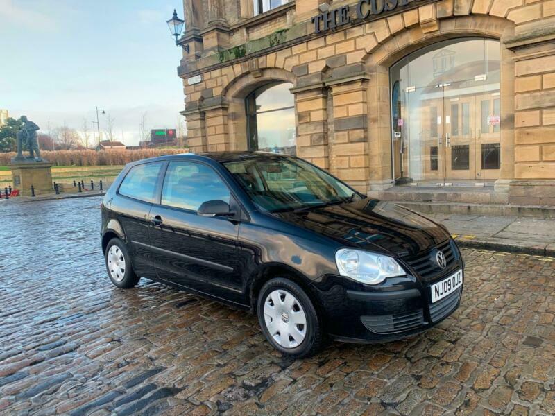 Volkswagen polo black edition
