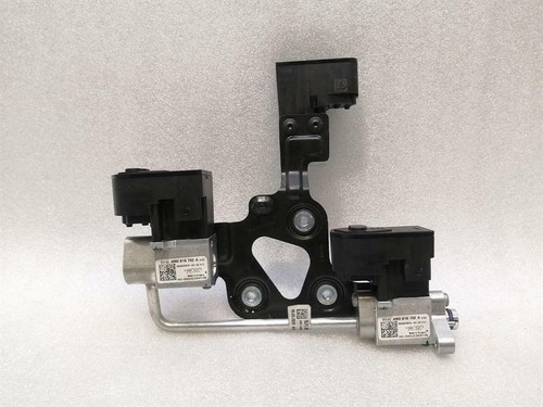 PORSCHE TAYCAN 9J  A/C Pipe Valve 9J1820743 Klimaleitung Klima Klimaanlage