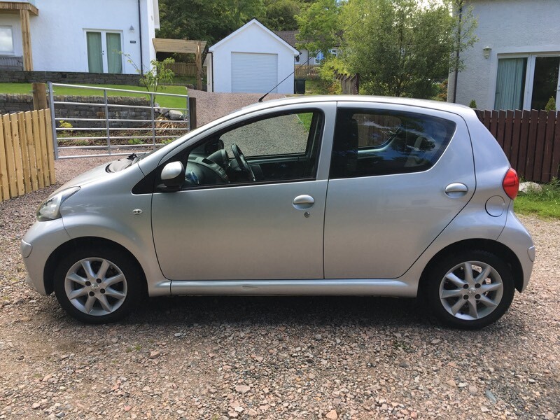 Toyota aygo 2009г