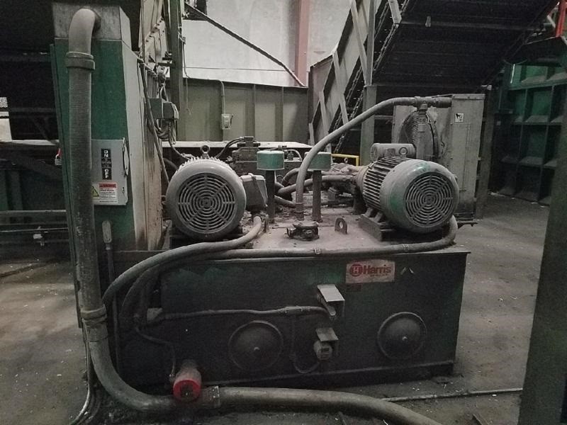 (1996) 150 HP Harris / Selco 2 Ram Baler Model HRB-516 N