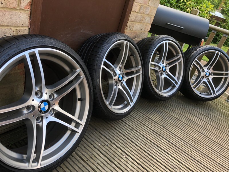 FULL SET OF GENUINE BMW 3 SERIES 19" 313 M SPORT ALLOY WHEELS AND TYRES