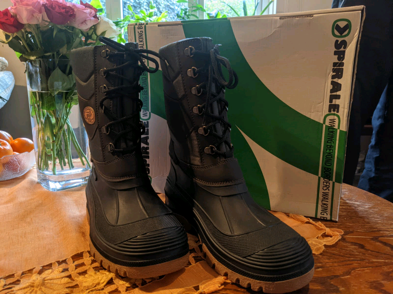 Spirale Raw Terrain Men's Canadian Style Dry Boots Brand New in