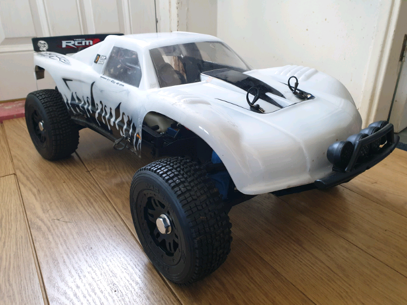 KM Baja. 30.5cc 1-5 Scale Petrol Rc Car Buggy. Upgraded. Turtle Racing 
