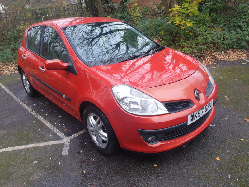2007 Renault Clio Privilege 1.6 Automatic 5 door in Feltham, London Gumtree