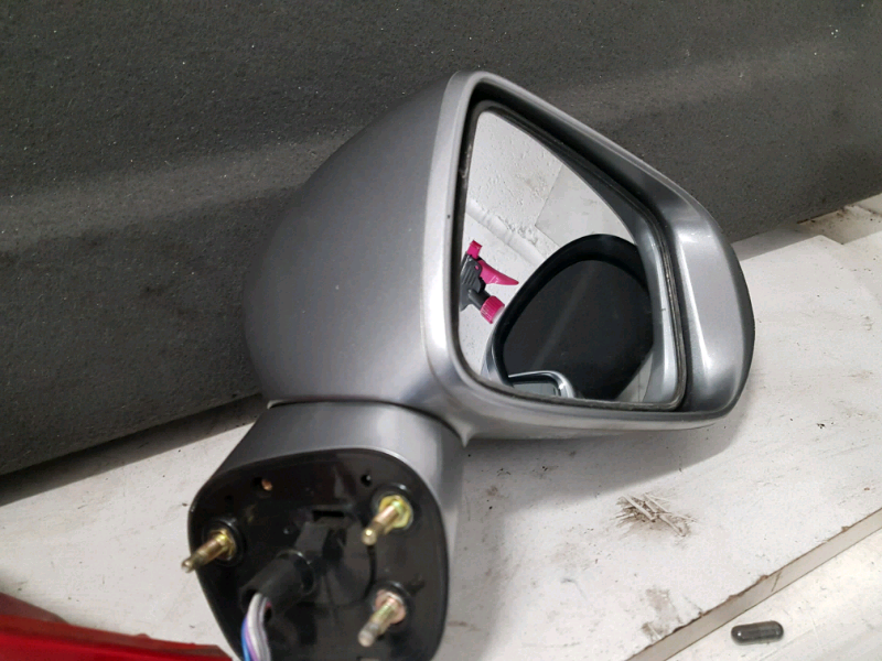 Genuine Honda jazz door wing mirror with indicator silver grey in