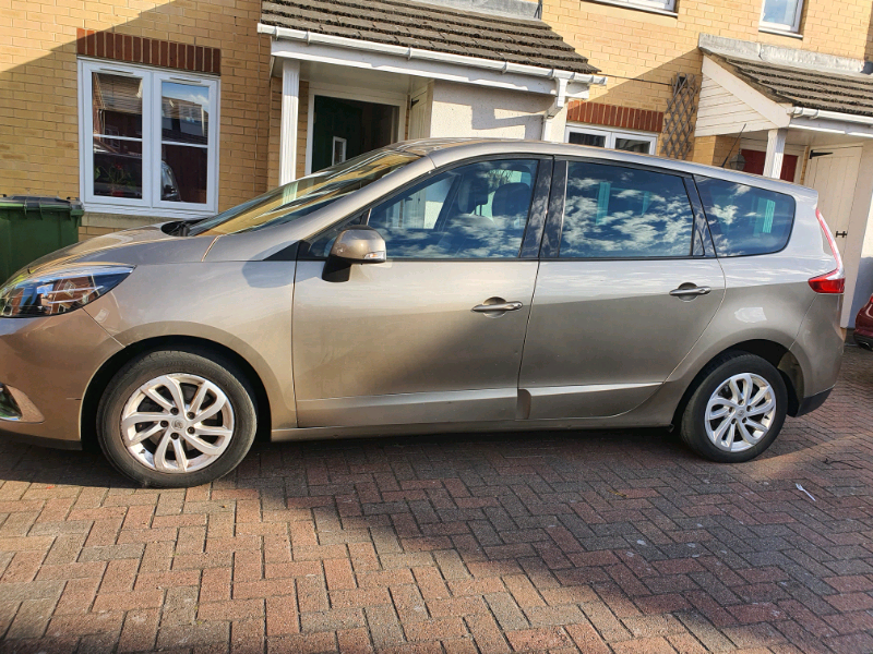 Renault Grand Scenic, with Tom Tom Navigation in South