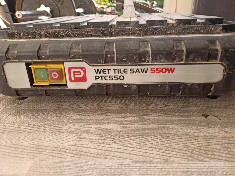 Wet tile saw 550w (PTC550) in Ealing, London Gumtree