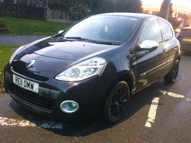 Renault Clio 2011 1.2 Bizu Black Low Miles in Barnoldswick
