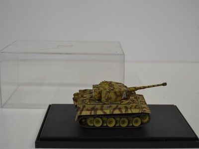 10 ) Panzer Dragon Amor ? Tiger Panzer - Kettenfahrzeug - 1:72 Box mit Risse 