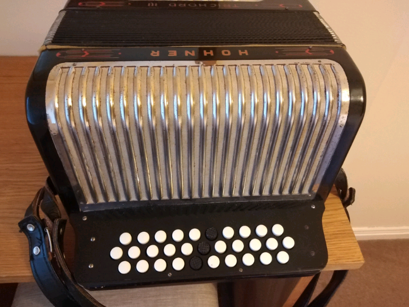 Button Accordion for sale in UK View 24 bargains