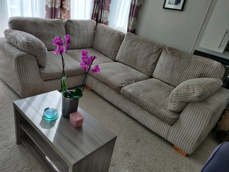 Comfortable Corner Sofa Excellent Condition in Chelmsford, Essex