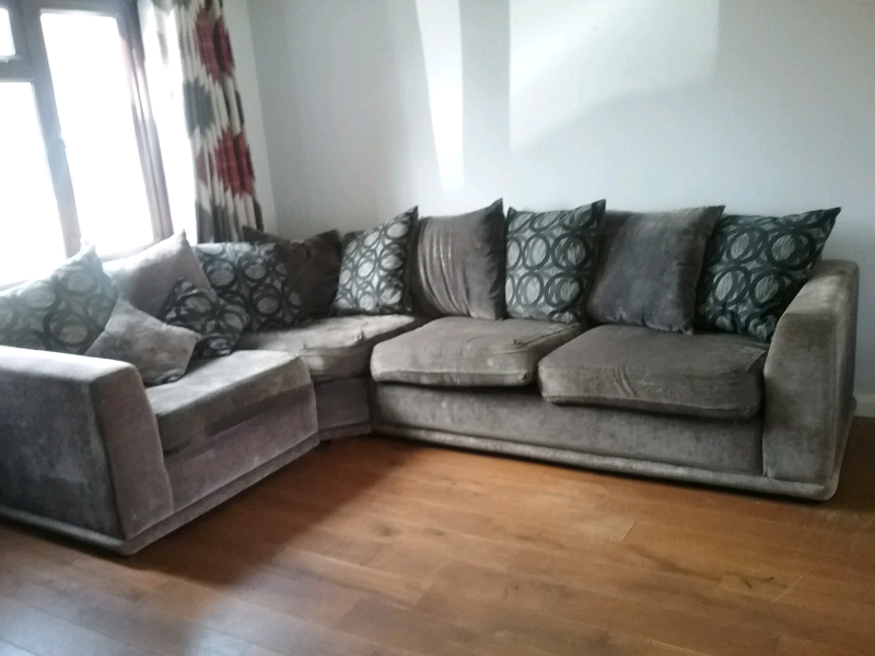 Corner Sofa in Aldershot, Hampshire Gumtree