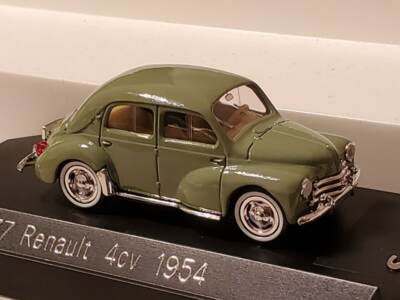 1954 Renault 4CV Solido 4537 1:43 Scale