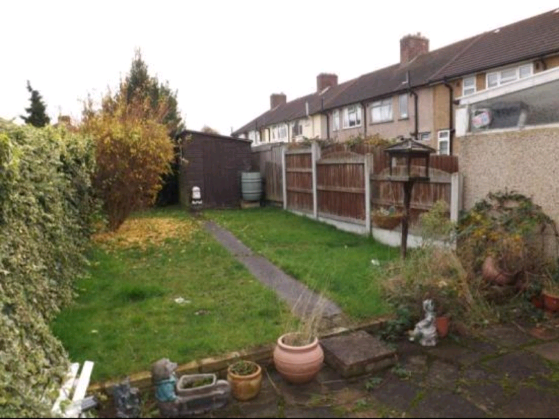 2 bedroom house in Dagenham for rent in Romford, London Gumtree