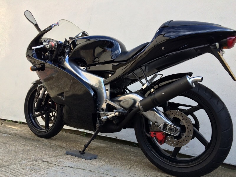 2005 aprilia rs 125
