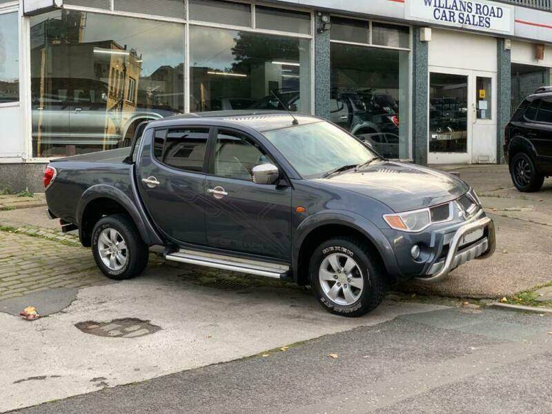 Mitsubishi l200 2009