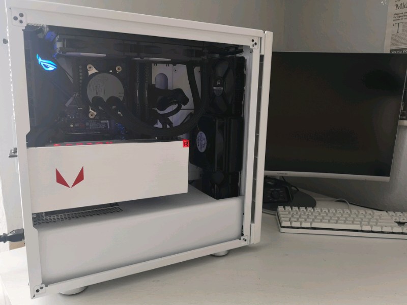 Ryzen 7 1800x workstation/ Gaming pc. Vega 64 Liquid Cooled. | in