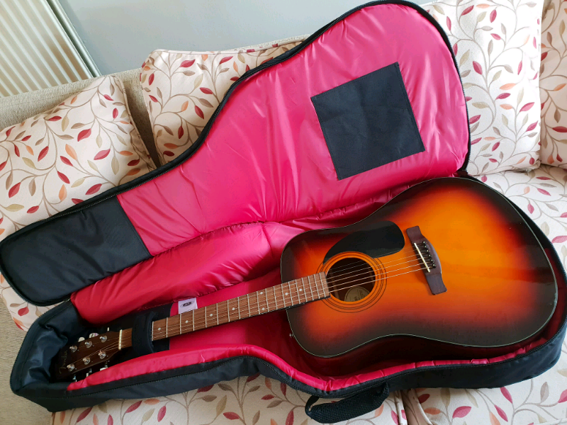 FENDER acoustic guitar and backpack - $ 86