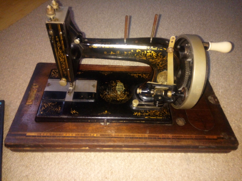 Rare Antique German sewing machine, Hengstenburg Anker 18901904 in