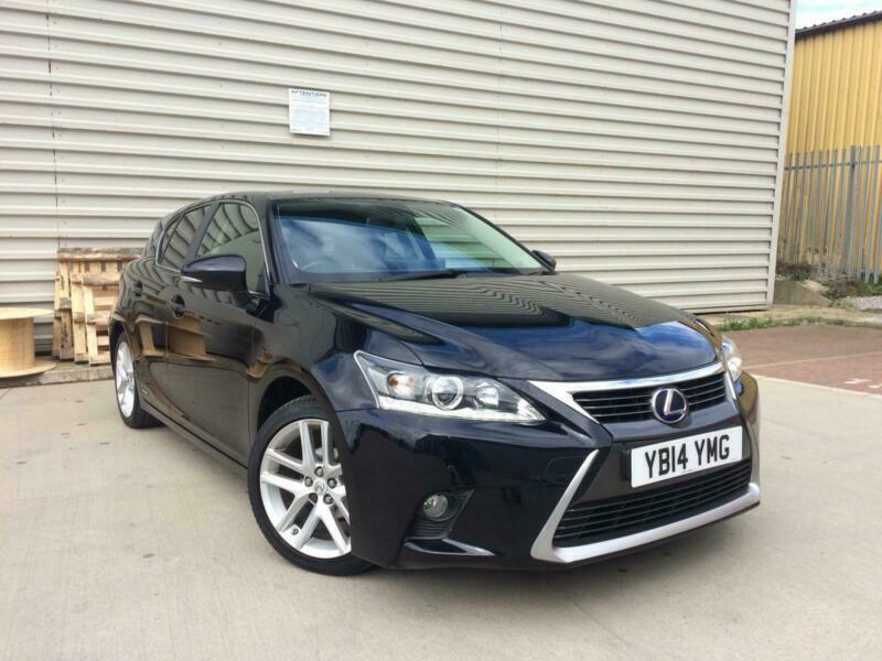 Lexus ct200h luxury